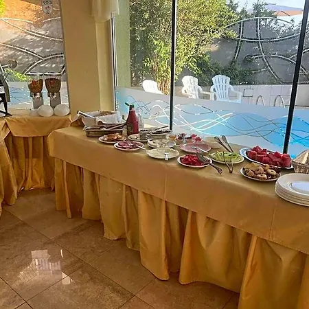 Fresh Family فندق رافدا